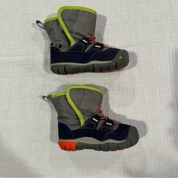 Keen Kids' Green and Navy Snow Boots - Picture 2 of 9